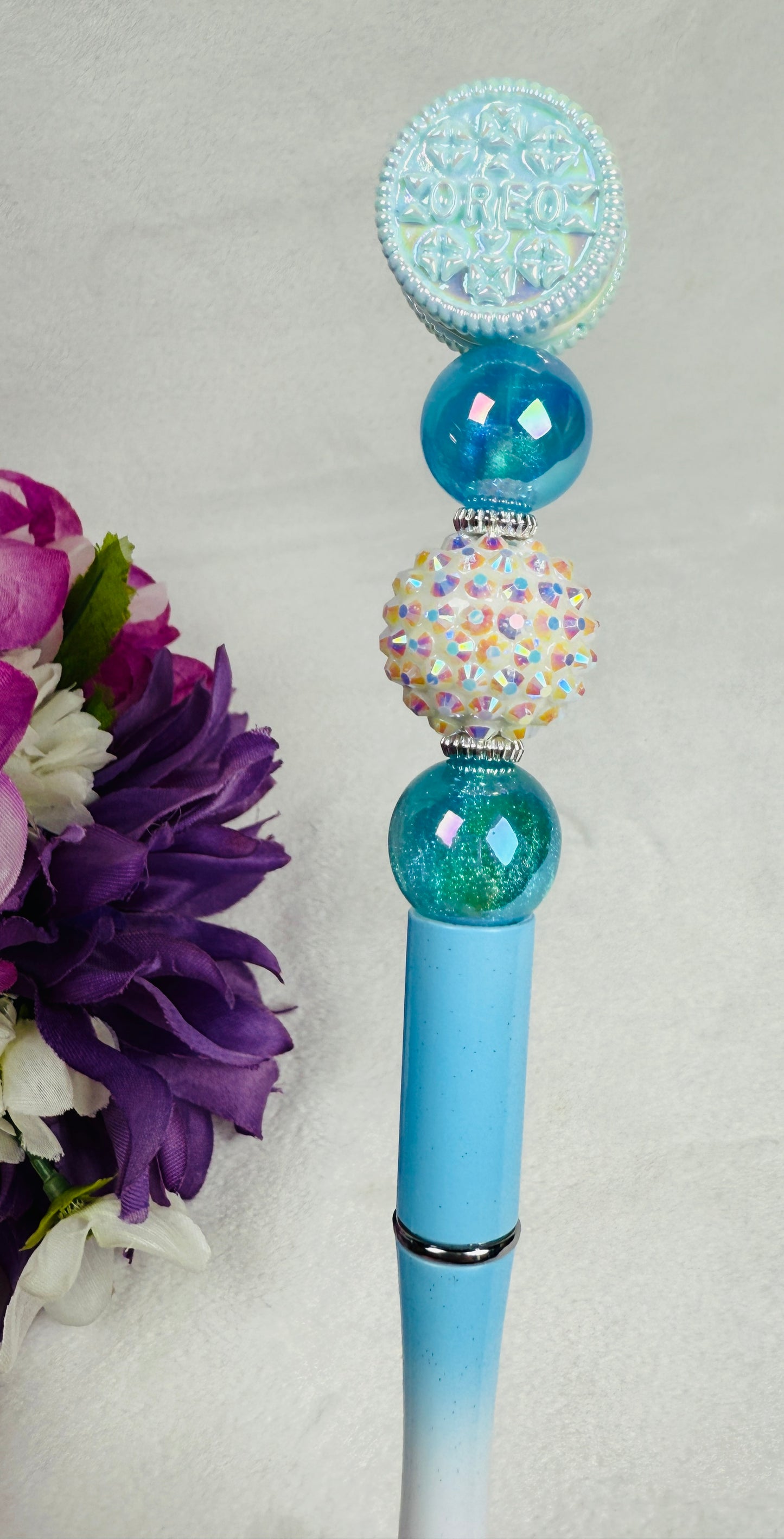 Cookie Topper with Blue/White Pen Barrel